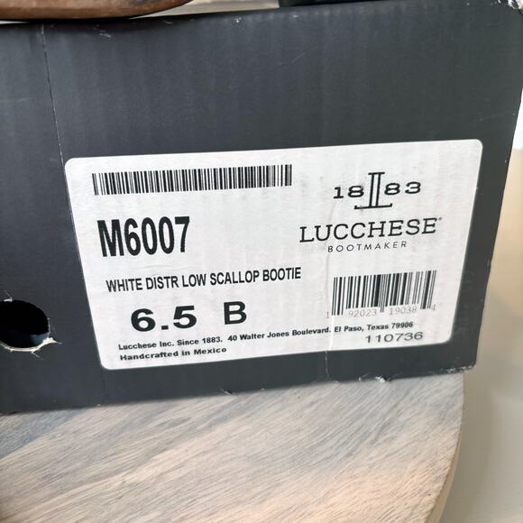 Lucchese M6007 White Distressed Leather Low Scallop Bootie 6.5 B Western Ankle - Picture 2 of 10